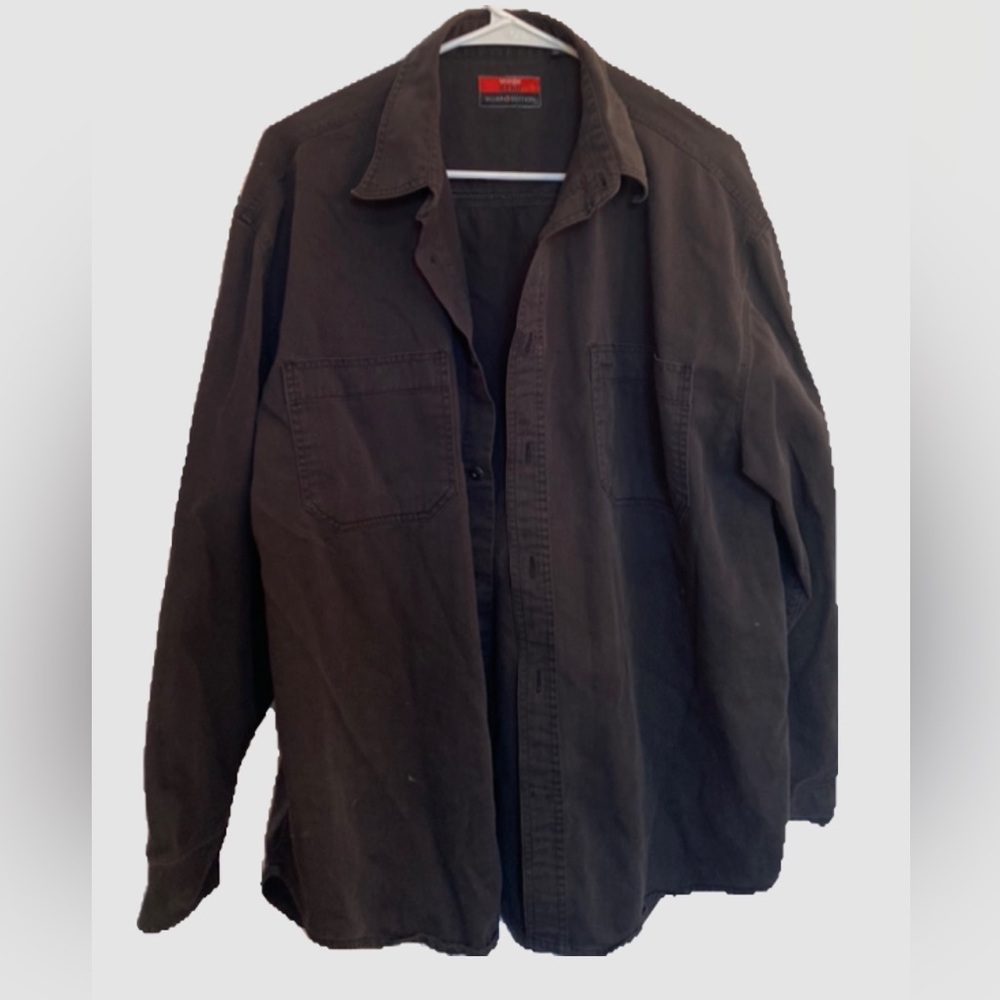 Wrangler hero black button up